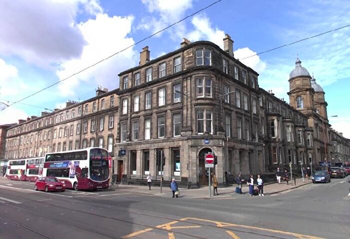 5 Bedroom Flat To Rent In West Maitland Street, Haymarket, Edinburgh, EH12