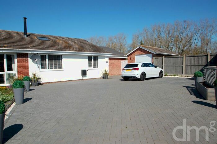 3 Bedroom Semi-Detached Bungalow For Sale In Stockhouse Close, Tolleshunt Knights, Maldon, CM9