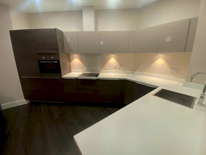 2 Bedroom Flat To Rent In Dawsons Square, Pudsey, LS28