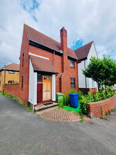 6 Bedroom End Terrace House To Rent In London, SE16