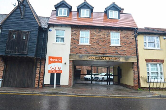 2 Bedroom Apartment For Sale In Gordons Yard, East Street, Rochford, SS4