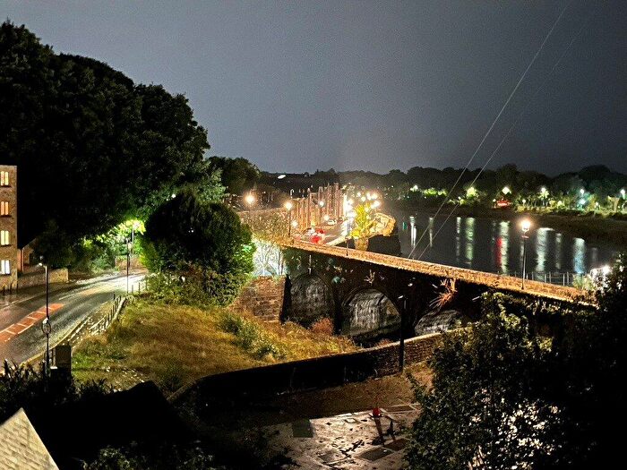 3 Bedroom Flat For Sale In Waterside, Lancaster, Lancashire, LA1