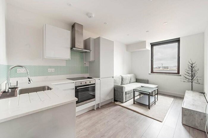 1 Bedroom Flat To Rent In Kymberley Road, Harrow, Harrow, HA1