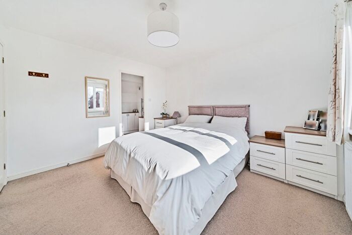4 Bedroom Detached House For Sale In Peile Drive, Taunton, TA2