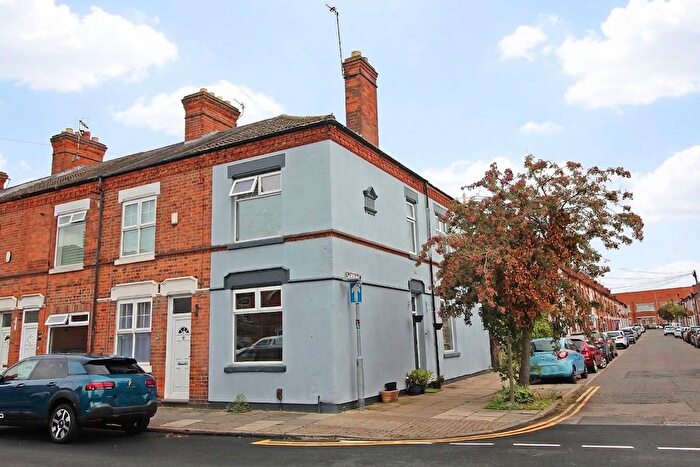 2 Bedroom End Of Terrace House For Sale In Garden Street, Wigston, LE18