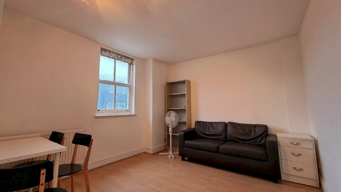 1 Bedroom Flat To Rent In Treadway Street, London, Haggerston, E2