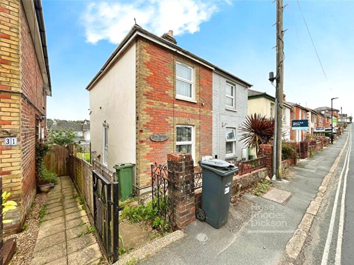 2 Bedroom Semi-Detached House For Sale In Bettesworth Road, Ryde, Isle Of Wight, PO33