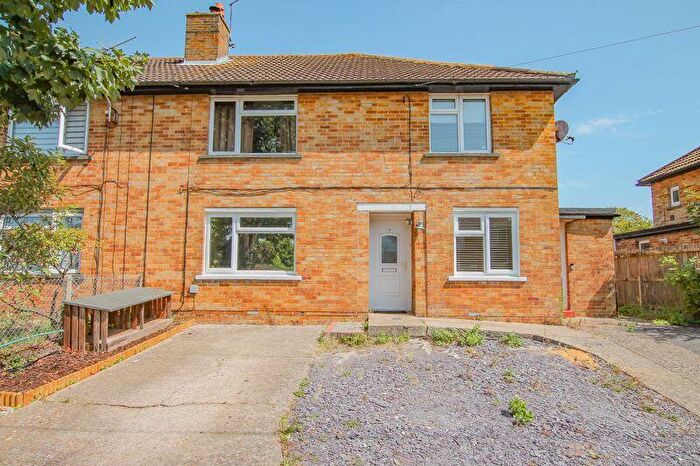 2 Bedroom Flat To Rent In Hornby Close, Warsash, SO31