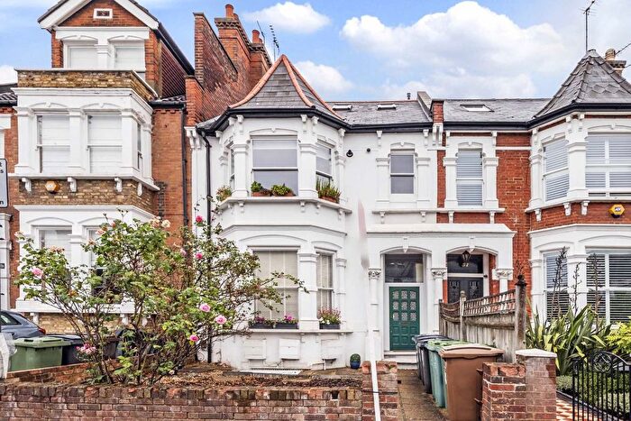 2 Bedroom Flat To Rent In Hillfield Road, West Hampstead, NW6