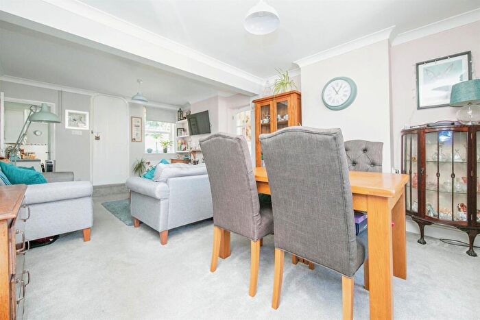 2 Bedroom End Of Terrace House For Sale In Rosehill Road, Ipswich, IP3