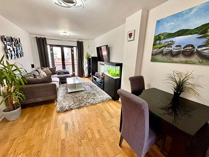 2 Bedroom Flat For Sale In George Street, Birmingham, B3