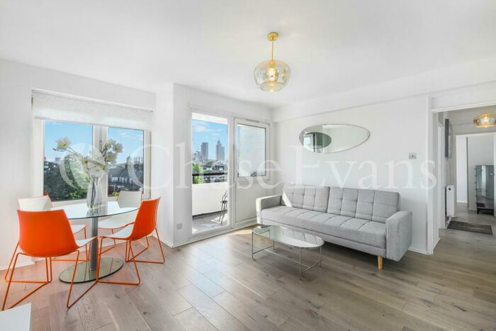 2 Bedroom Apartment To Rent In Hamlet Court, Opal Street, Kennington, SE11