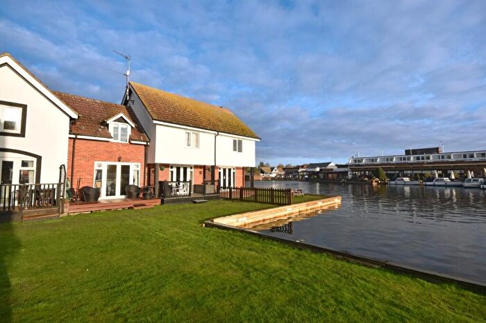 2 Bedroom Town House For Sale In Wroxham, NR12
