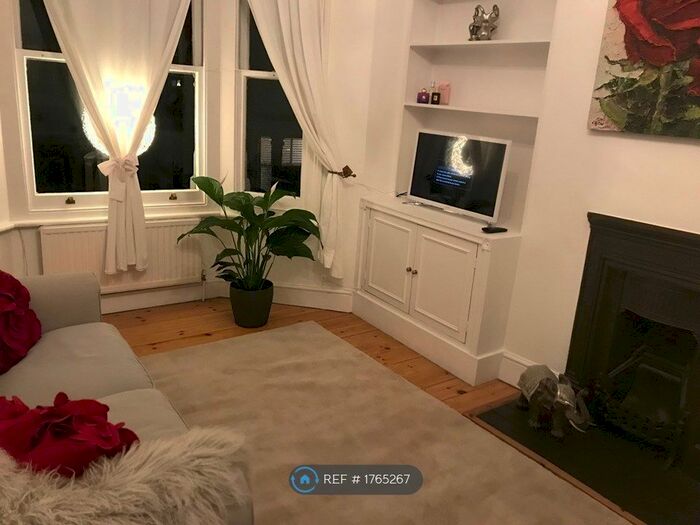 1 Bedroom Flat To Rent In Battersea, London, SW11