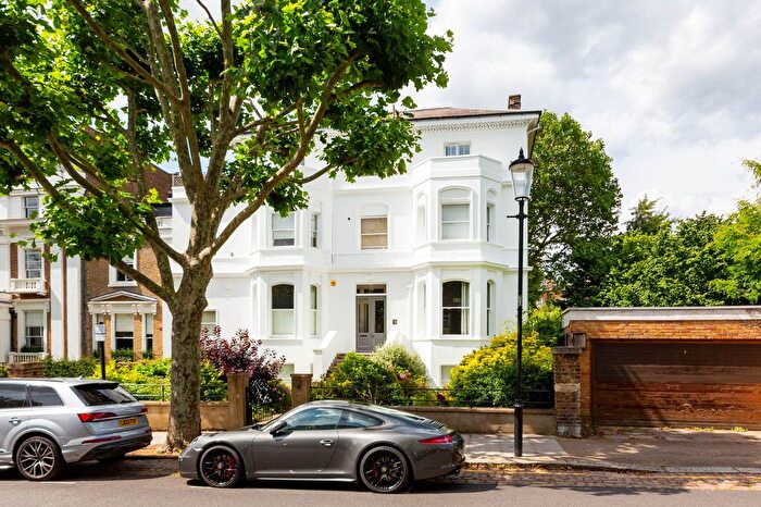 3 Bedroom Flat To Rent In Ladbroke Road, London, W11