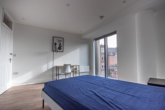 2 Bedroom Apartment To Rent In Hadrians Tower, Rutherford Street, Newcastle Upon Tyne, Northumberland, NE4