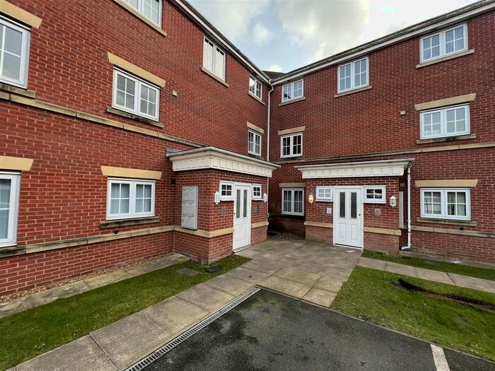Property To Rent In Willowbrook Walk, Stoke-On-Trent, ST6