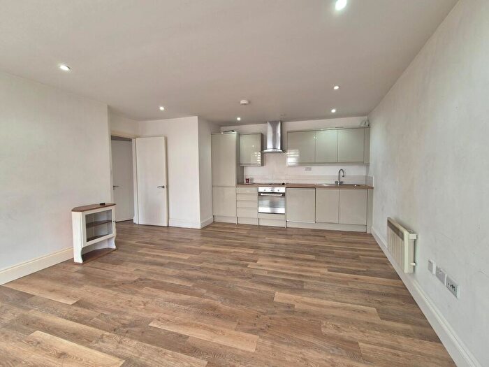 2 Bedroom Apartment To Rent In Buckingham Street, Aylesbury, HP20