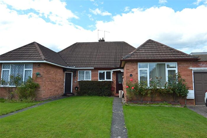 2 Bedroom Bungalow To Rent In Rose Avenue, Alvechurch, Birmingham, Worcestershire, B48