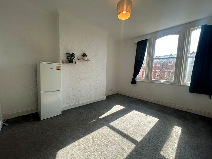 1 Bedroom Flat To Rent In Swinley Road, Wigan, WN1