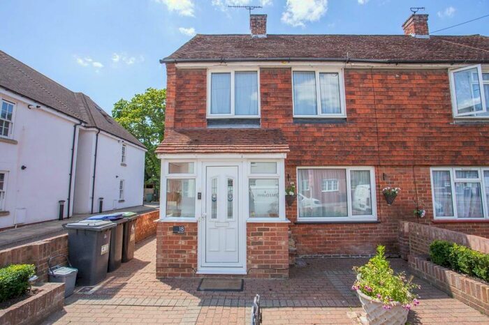 2 Bedroom Semi-Detached House For Sale In High Street, Sturry, CT2