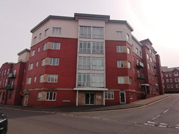 2 Bedroom Apartment For Sale In Apartment The Qube, Townsend Way, Birmingham, West Midlands, B1