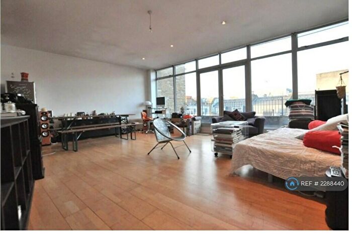 1 Bedroom Flat To Rent In Old St, City Of London, EC1V