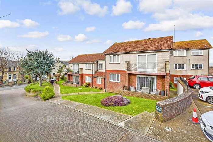 2 Bedroom Apartment For Sale In Prospect Road, Shanklin, Isle Of Wight, PO37