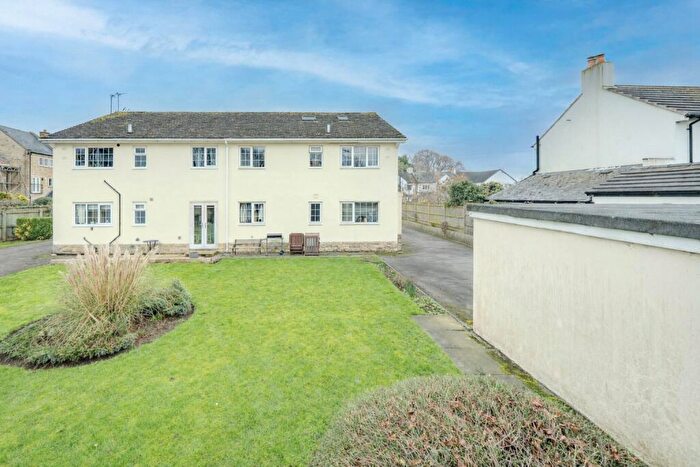 2 Bedroom Apartment For Sale In Micklethwaite View, Wetherby, West Yorkshire, LS22