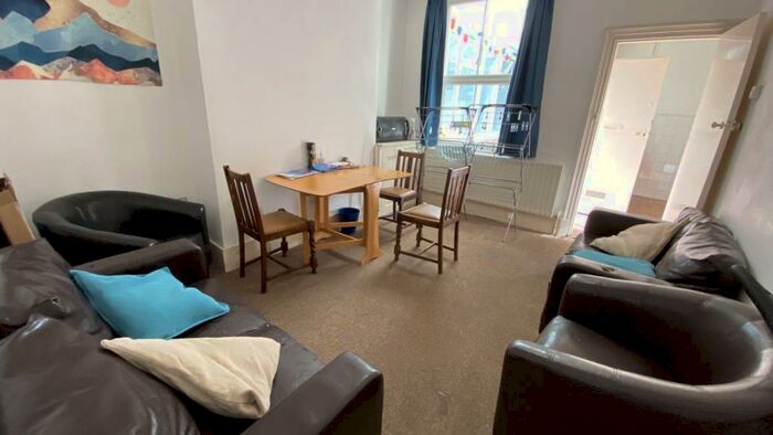 3 Bedroom House To Rent In St Stephens Road, Canterbury - Ref, CT2