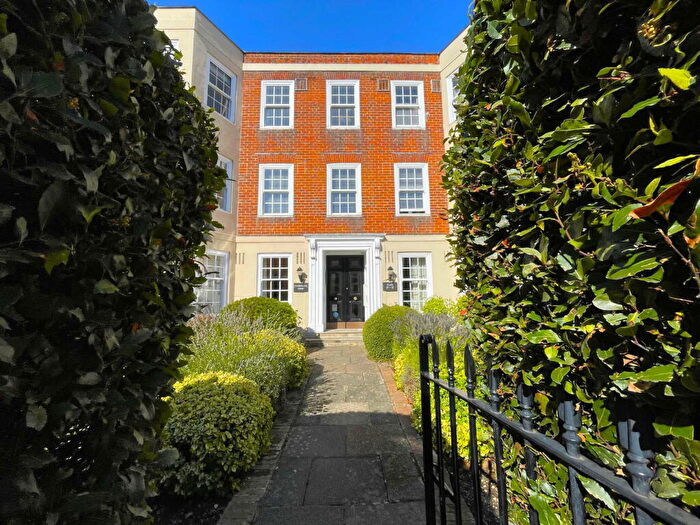 3 Bedroom Flat For Sale In Festing Road, Southsea, Hampshire, PO4