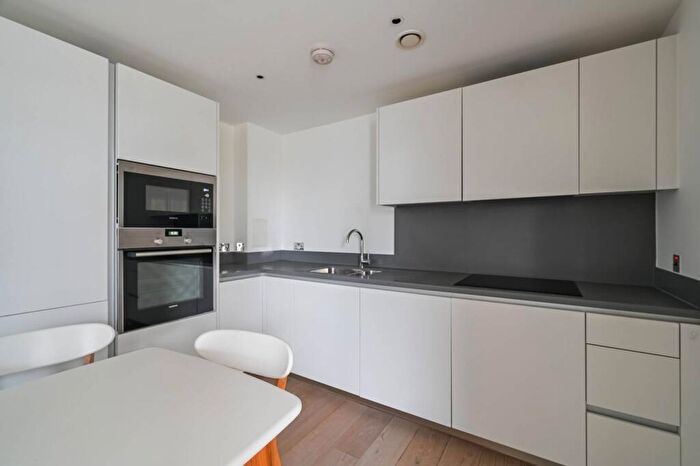 2 Bedroom Flat To Rent In Merchant Building, , Hoxton, London, N1