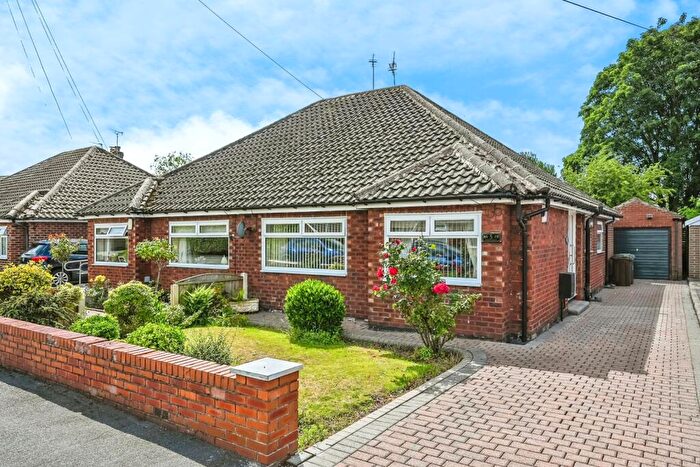 2 Bedroom Semi-Detached House For Sale In Nedens Grove, Lydiate, Merseyside, L31