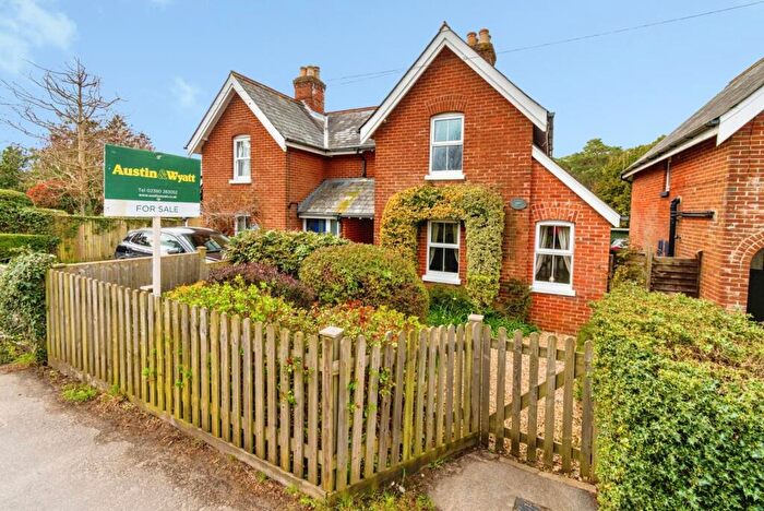 2 Bedroom Semi Detached House For Sale In Southampton Road, Lyndhurst, SO43