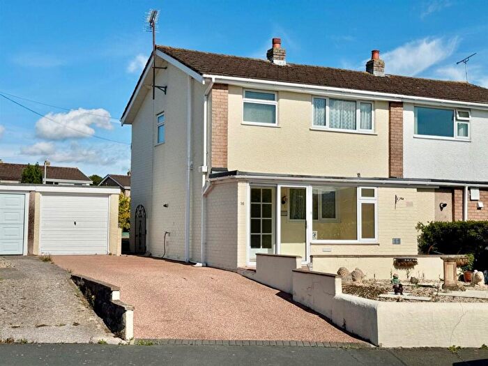 3 Bedroom House For Sale In Narrow Lane, Llandudno Junction, LL31