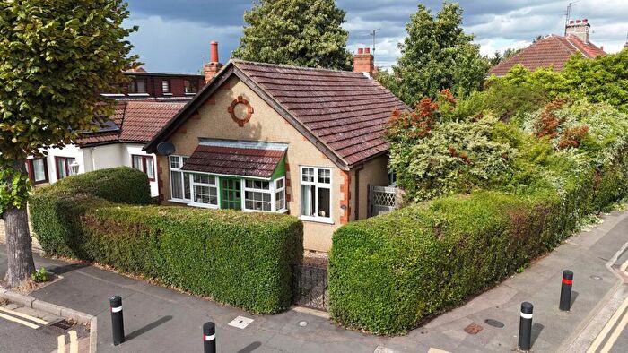 2 Bedroom Detached Bungalow For Sale In Alexandra Road, Peterborough, PE1