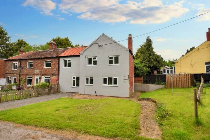 3 Bedroom End Of Terrace House For Sale In Calceby Corner, Alford, LN13