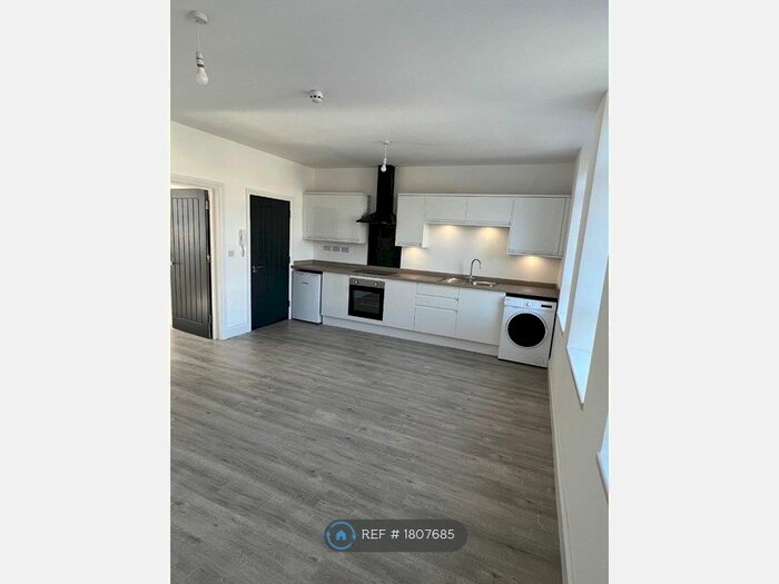 1 Bedroom Flat To Rent In Longton Grove Road, Weston-Super-Mare, BS23