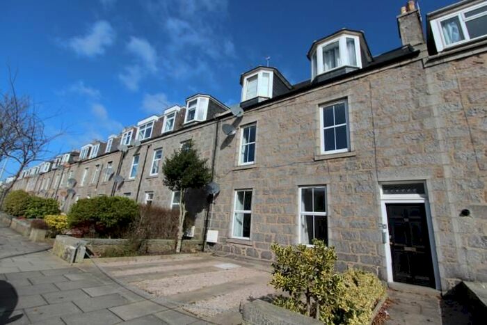 2 Bedroom Flat To Rent In Holburn Road, Aberdeen, AB10