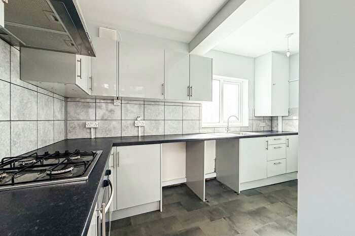 1 Bedroom Flat For Sale In Brook Street, Polegate, East Sussex, BN26