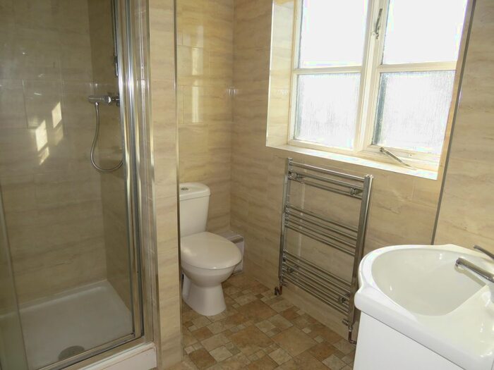 4 Bedroom Property To Rent In Wright Lane, Oadby, Leicester LE2