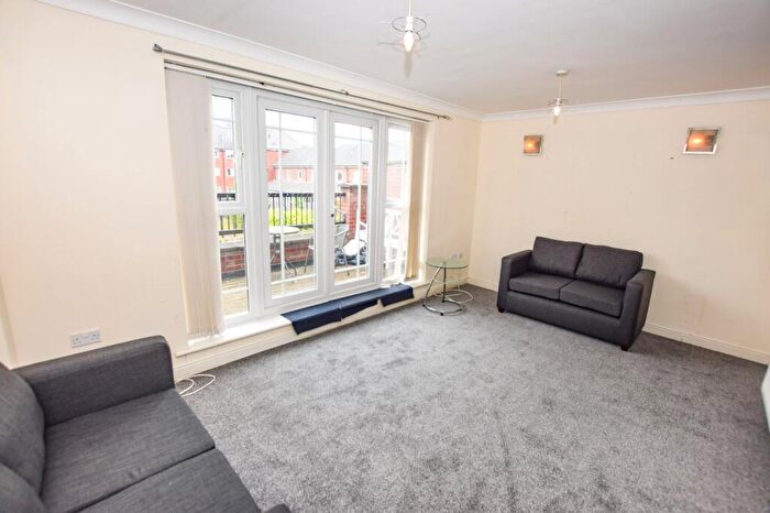 3 Bedroom House To Rent In Mackworth Street, Hulme, Manchester, M15