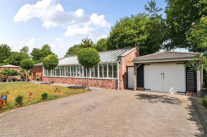 4 Bedroom Detached House For Sale In Blendworth Lane, Cadlington House Estate Blendworth Lane, PO8
