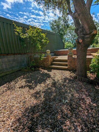 2 Bedroom Terraced House To Rent In Appleby Street, DL14