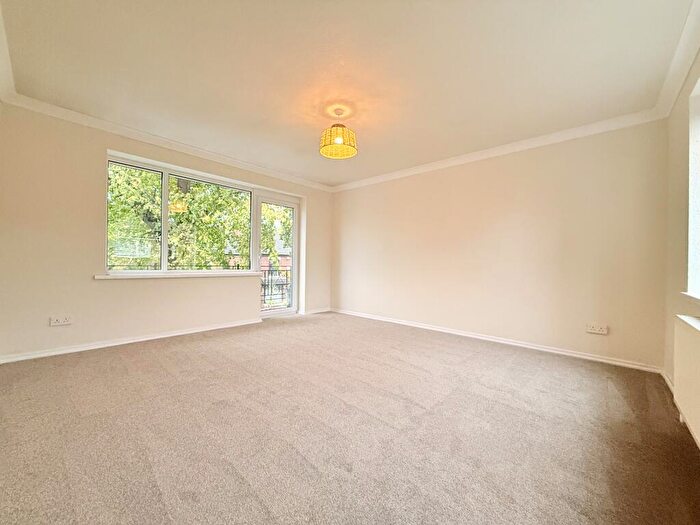2 Bedroom Apartment To Rent In Alexandra Road, Burton-On-Trent, DE15