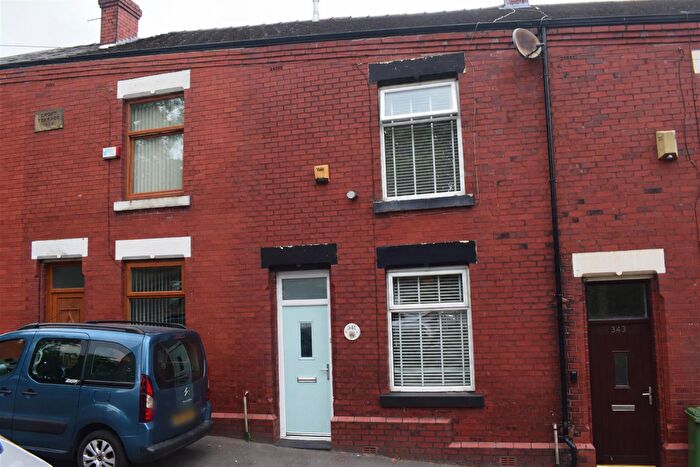 2 Bedroom Terraced House For Sale In Huddersfield Road, Millbrook, Stalybridge, SK15