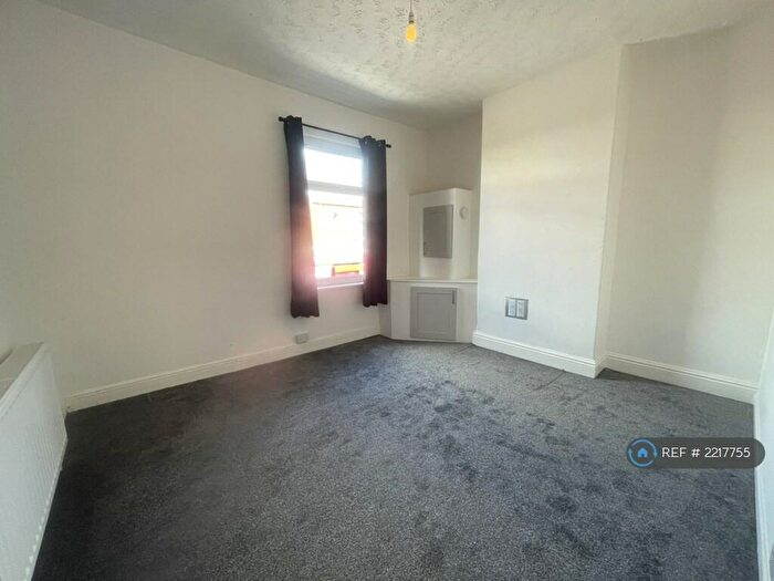 1 Bedroom Flat To Rent In Steeley Lane, Chorley, PR6