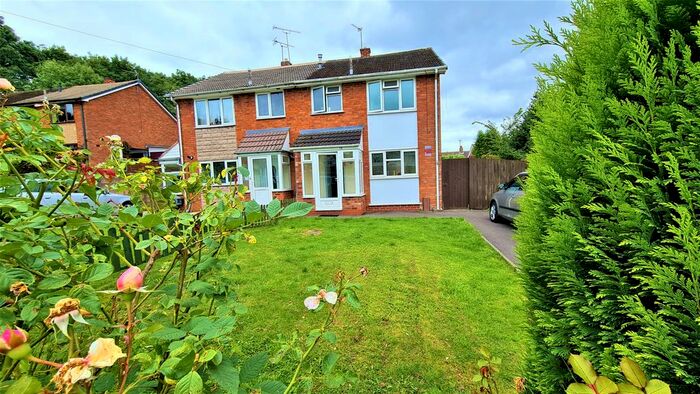 3 Bedroom Semi-Detached House To Rent In Hay Hill, Walsall WS5