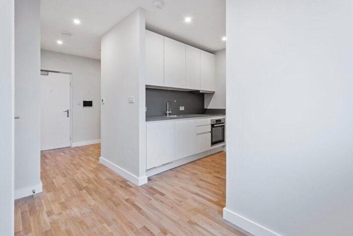 Flat To Rent In Premier House, Canning Road, HA3