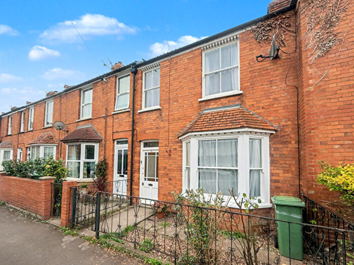 3 Bedroom Terraced House For Sale In Fairfield Gardens, Glastonbury, BA6